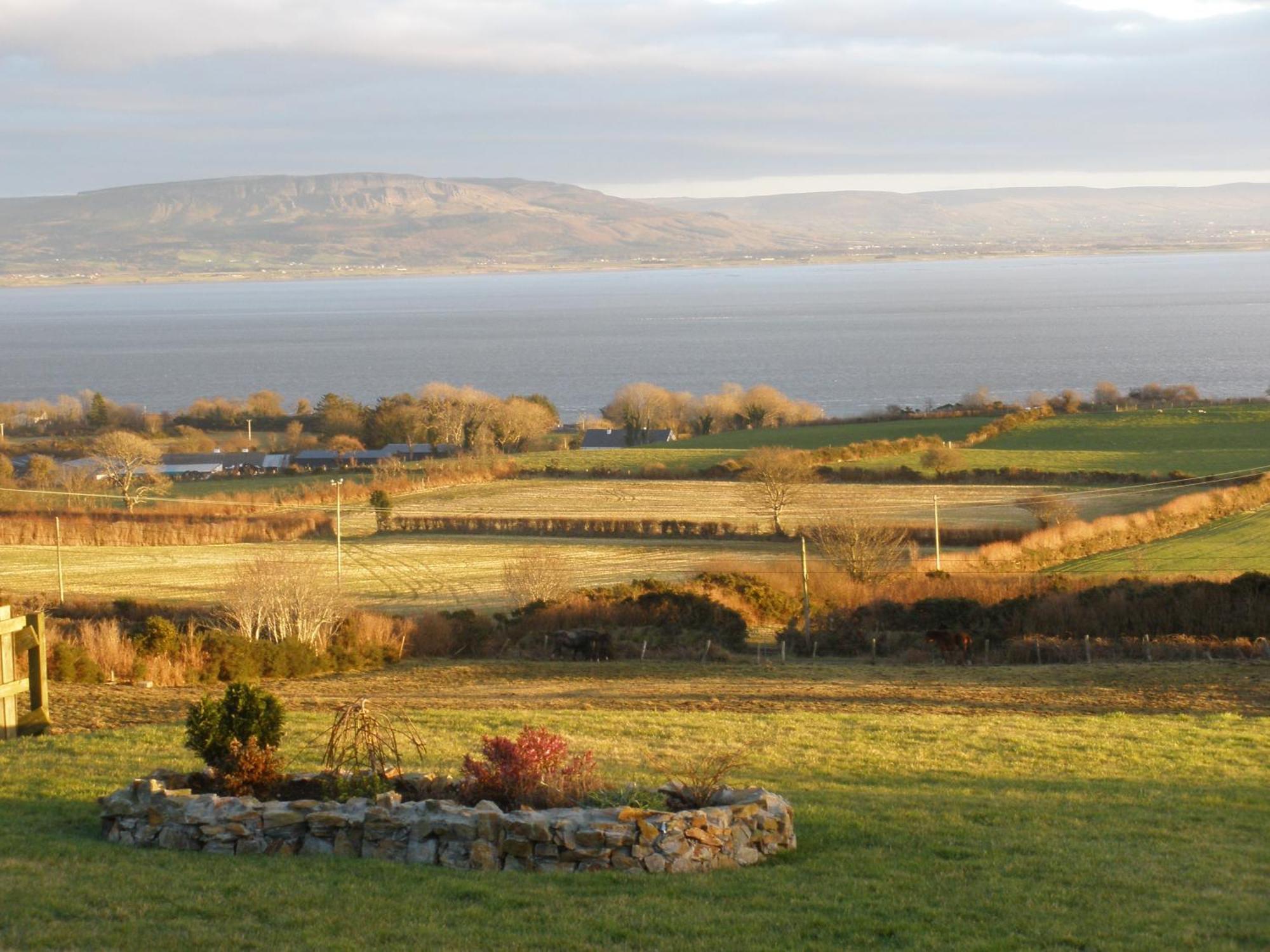 Inishowen Lodge B&B Moville Exterior photo
